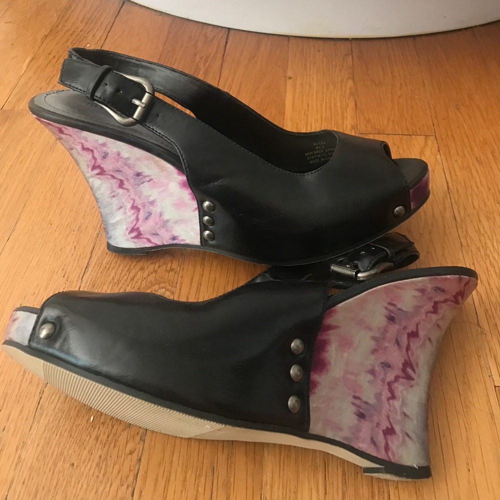 Madden Girl by Steve Madden Black Purple Wedge Sandals